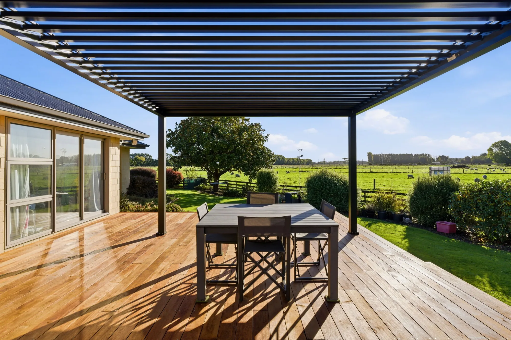Featured build - Kwila deck with opening louvre roof, Christchurch
